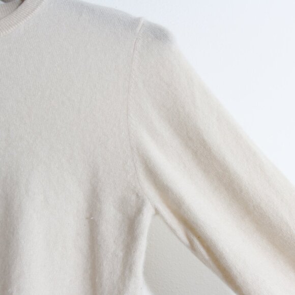 Quince 100% Mongolian Cashmere Crewneck Sweater Ivory Long Sleeve Size Small - Picture 4 of 13